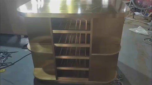 We’re a professional metal workshop in Foshan China and we do all kinds of bespoke products and materials for our clients including steel/brass/copper sculpture, kitchen cabinet, cupboard, shelf, sink, basin, bathtub etc. contact us if you need more info. #steelworkshop#steelfurniture#steelwork#steelcolumn#steelsculpture