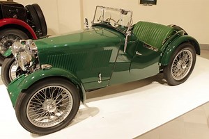 Antique Car Blue Book (Car Value & Identificatiron)