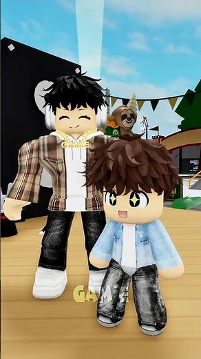 My brother wants to join their dance but...😅 | dyw dance #roblox #shorts #robloxshorts