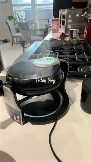 Waffles for breakfast on this very cold Texas day 🧇❄️ Warm, cozy, and hitting just right—because when it’s chilly outside, comfort food is a must. Staying in, staying warm, and enjoying every bite 🤍 #waffle #WaffleMorning #ColdDayComfort #BreakfastVibes #CozyEats