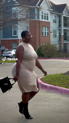 Capturing Life's Essence with Valeria Bugatti: A Fashion Model's Journey