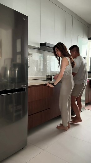 53K views · 1K reactions |  Enjoy effortless broadband set-up and ultra-smooth connections in your smart home with StarHub's all-new UltraSpeed network ⚡ Plus, save more than $5,000 over 24 months with our limited-time 10Gbps broadband bundle offer that includes Premier League, Netflix, Disney+ Amazon Prime and much more! Sign up now: starhub.com/homehub-ultraspeed | StarHub | Facebook