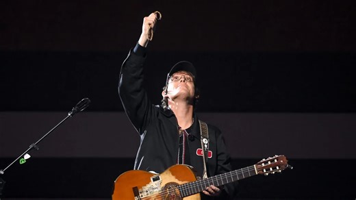 Stephen Wilson Jr.'s Unbelievable CMA Awards Performance Was for His Dad