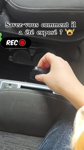 Enregistrement et sauvegarde en un clic. Enregistreur audio professionnel et portable, facile à placer. #gadgets #enregistreurs #gadgetsessentiels #portable