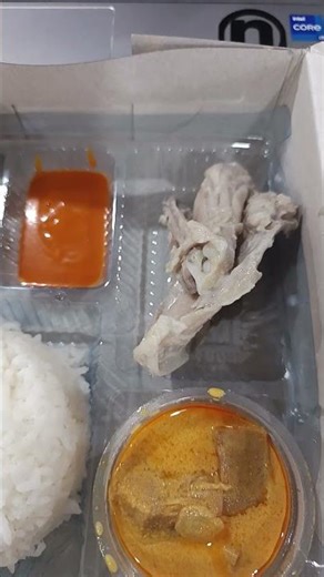 Makan Siang Nasi Padang Ayam Pop Menu Pagi Sore #naspad #maksi #lunch #kerja #food #jakarta #maknyus