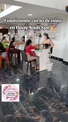 curso de uñas 💅#tena #acrilicnails #sofgel #uñas💅 #ecuador🇪🇨