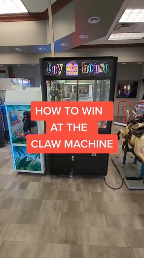 110K views · 714 reactions | How to WIN at a Claw Machine 101! #clawmachines #howto #arcadegames #arcadehacks | Arcade Matt | Facebook