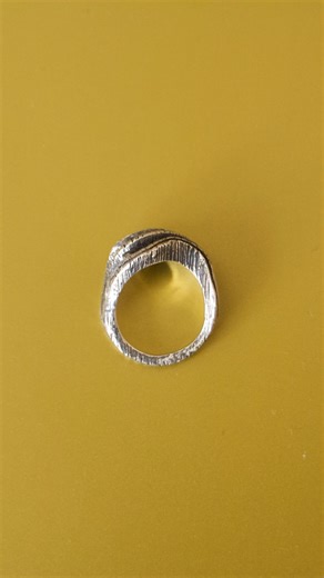 Madeline Elizabeth on Instagram: "From start to finish, come with me as I hand sculpt this beautiful ring using sterling silver metal clay! #jewelry #handmadejewelry #metalclay #silverclay #sculptedjewelry #jewelrymaking #silverclayjewellery"