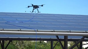 Nettoyage de toitures et de surfaces par drone - DRONE VOLT