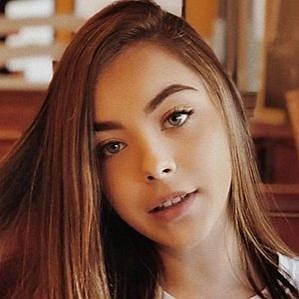 Angela Vazquez – Age, Bio, Personal Life, Family & Stats | CelebsAges