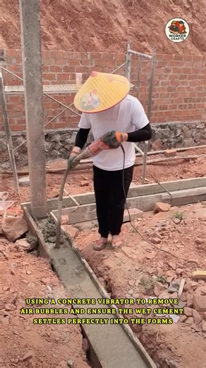 Using a Concrete Vibrator for a Strong Foundation 🏗️ | Concrete Vibrator #shorts Worker Crafts