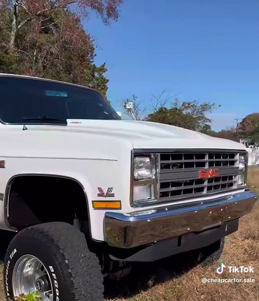 1986 K-30 short bed! 7.4, Dana 60 front, 14 bolt rear and lots of other goodies. Price:$21,500 text for more info! #christian #squarebody #k #chevy #trucks
