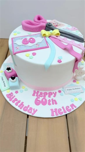 🧶✂️ Craft lovers, this one was a joy! ✂️🧶 An 8” round Biscoff sponge with that irresistibly yummy Biscoff filling 🤎 Finished in clean white icing and decorated in a full craft theme – all completely edible, right down to the fabrics, craft punches and even the scissors! This special cake was created for Helen’s 60th birthday and went out on 24th October 2025 🎉 If you’re celebrating a milestone or want something totally personal and fun, I’d love to help bring it to life 💕 📲 WhatsApp: 07900