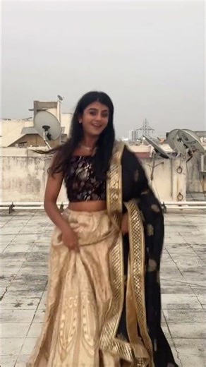 Gabriella Charlton hot hip show #gabriellacharlton #kaavya #eeramaanarojaaveseason2