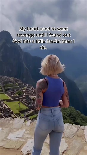 Ever notice how those people who do you dirty never really have better lives afterwards? Ya me too💁🏼‍♀️ #godspeople #machupicchu