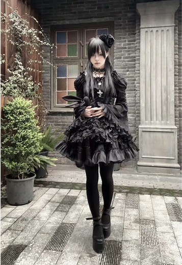 Exploring Gothic Lolita Fashion Trends and Styles