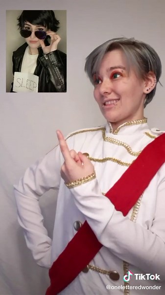 ...dont tell soph I have those pictures, #remussanders #romansanders #creativitwins #dukexiety #sanderssidescosplay