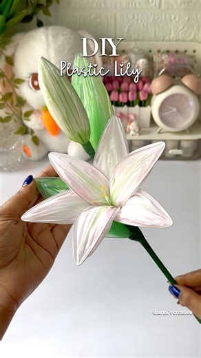 Plastic flower making #shorts #diyflowers #handmade #craftideas #lily