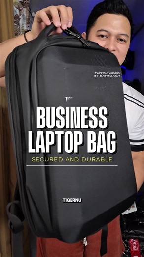 Tigernu Business Laptop Bag: Spacious and Durable