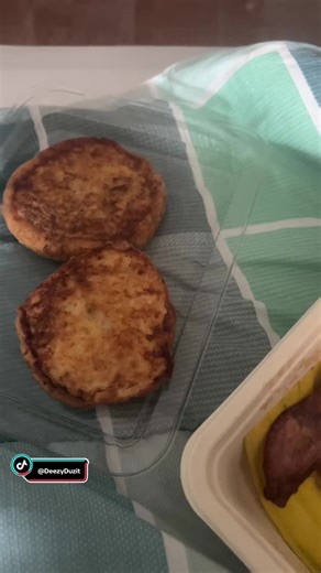 They said 🍞 is 🥯 🤷🏽‍♂️😂😂 #thailand #comedy #fyp #foodie #fails | fails funny videos