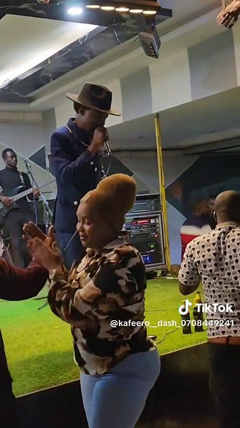 Mathias Walukagga y Paul Kafeero: Canciones Imperdibles