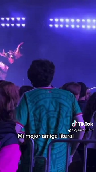 En fin el #nepotismo … #bucuaron #nepobaby #dualipa #meme | bu cuaron dua lipa