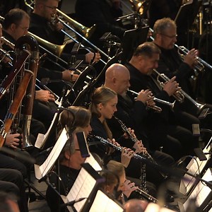 🦈 The suspense is building… JAWS In Concert is almost here! 🎶🎥 Experience Steven Spielberg's iconic thriller like never before as The Metropolitan Orchestra performs the legendary score live, synced perfectly with the film on the big screen. It’s a night of music and movie magic you won’t forget! 📅 Friday, 31 January 2025 & Saturday, 1 February 2025 📍 Sydney Opera House 🎟️ Not long now—get your tickets before they’re gone: https://bit.ly/JAWS-OnSale Don’t miss the chance to relive this cla