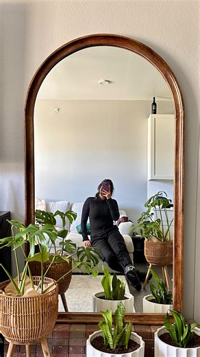 Idahlia on Instagram: "the screws for the plate mount come off from vibrations so i haven’t installed the tag because i don’t want to lose it. i’m just a girl🥲 #bikergirl #trafficstop #bikelife #motorcycle #justagirl"