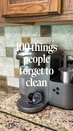 This is your sign to clean your coffee machine 🙌 #cleaningmotivation #cleaning #coffeemaker #clean