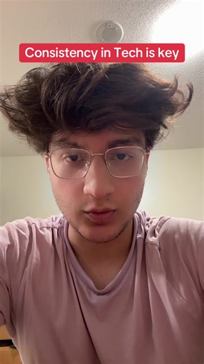 Wanted to shout out some guys because I get questions about how to get internships @Thunder Thighs, @Lock In these dudes are the method. Consistent progress everyday. #softwareengineer #computerscience #internships #jobsearch #college