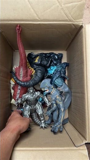 Hunting Godzilla Monster Universe Toy ASMR Collection Review