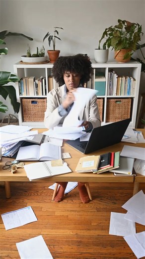 Terre Étoiles on Instagram: "🧠 Mental en boucle ? 3 colonnes. Peur / Contrôle / Lâcher. #anxiete #psychologie #outils"