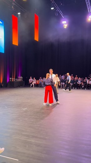Spontaneous Boogie Woogie at the World Championships🥳🎶 #boogiewoogie #rocknroll #montelimar #france #worldchampionship #boogie #tanz #dance #wrrc #competition #finderskeepers #worldcup #teamgermany #swing #swingdance | Elian Preuhs