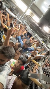 423K views · 2.5K reactions | 類Local Train Crowd  #reelsvideoシ #trains #railway #indianrailways | IN Ravi Travel | Facebook