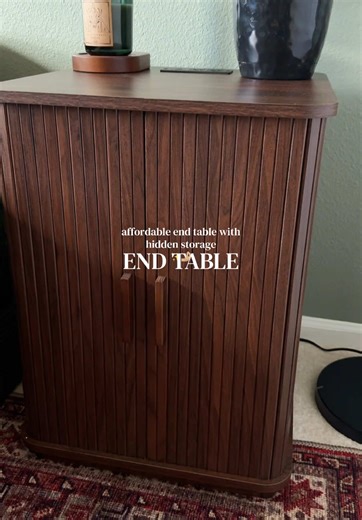 Stylish and Functional End Table with Hidden Storage