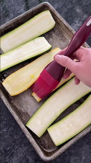 Lemon Garlic Grilled Zucchini #grilling #recipe #zucchini #dinner