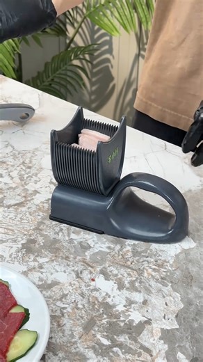 4.3K views | Built for speed. Designed for durability. 數 Our 2025 meat slicer cuts through large volumes like butter — stainless steel blades, safety features, and pure slicing power. #KitchenInnovation #MeatCutterMachine #ButcherApproved #EfficientCooking | Home Kitchen Supplies | Facebook