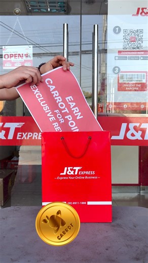 Uy, bes! May bago sa J&T app 👀 Eto na ang sign para i-download mo na ang J&T Philippines Mobile App at subukan ang bago naming feature! Start earning Carrot Points today! Download the J&T App now! #jntexpressph #ExpressYourOnlineBusiness | J&T Express Philippines