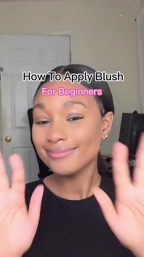 Here is a step-by-step tutorial on how to apply Blush if you are a Beginner 💕🙌🏽 The brush I am using is called the Blush Brush! Our blush brush is a game-changer for beginners, allowing for even distribution of color and precision. Say goodbye to patchy, streaky cheeks and hello to a natural-looking flush! 💕 It is inside my Beginner Brush Bundle😉 The Beginner Brush Bundle includes Two step-by-step makeup tutorials, a handbook on how to take care of the brushes, and a beauty sponge💕 Launchi