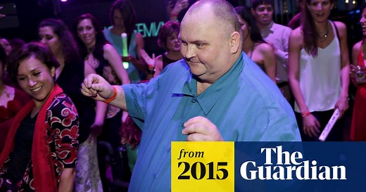 'Dancing Man' fat-shamed by cyberbullies gets own back at Hollywood party