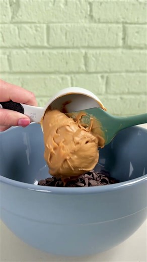 Chocolate Avalanche Cookies