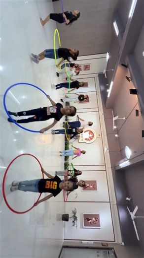 Jalpa Rushil Shelat on Instagram: "Kids, let's get this party started with some hula hoop dancing this winter!"