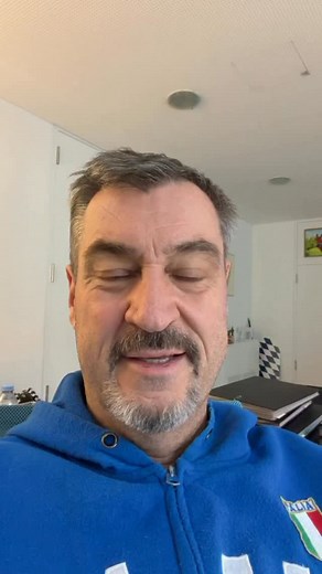 138K views · 3.7K reactions | Schöne Grüße aus meinem Büro in Nürnberg  | Markus Söder | Facebook