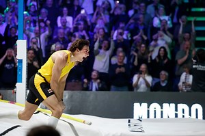 At a meet named after him, Mondo Duplantis raises his pole vault world record by another centimeter