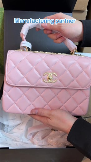 Luxury Pink Handbags Direct from Factory