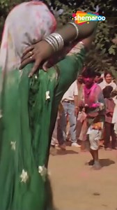 16K views · 71 reactions | Choli Aur Ghagra Rang Dalo Na Mera | Pathreela Raasta #ShemarooFilmiGaane #reels #songreels #bollywood #PathreelaRaasta | Filmi Gaane | Facebook