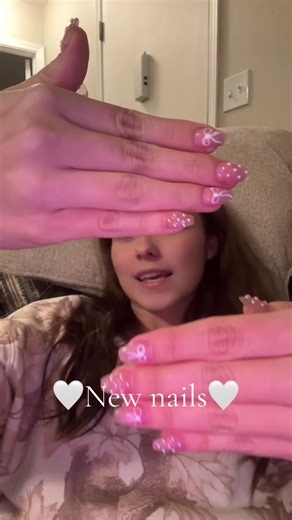 I was distracted by Stranger Things #polygelnails #athomenails #strangerthings