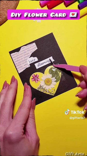 Diy Flower Card 💌 #Diy #diygift #handmadegifts #handmadecraft #diygift #flowercard #foryoupage #unfreezemyacount #unfreezemyacount
