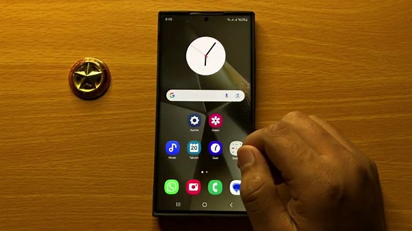 Samsung Galaxy S25 Ultra Kablolu Kulaklık Nasıl Bağlanır