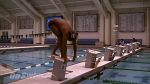 When swimmers are ready to start from the blocks, proper foot placement is the first step in learning to control the legs. https://www.goswim.tv/lessons/943-forward-start-track-start #swimming #starts | GoSwim.tv